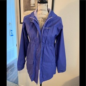 Columbia Girls’ Hooded Rain Jacket/Windbreaker Size XL
